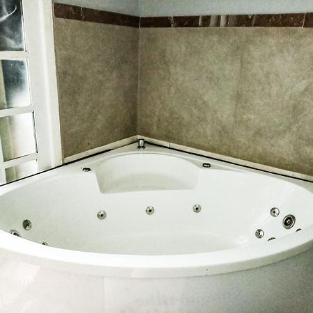 Casa Com 2 Quartos E Hidromassagem Балнеариу-Камбориу Экстерьер фото